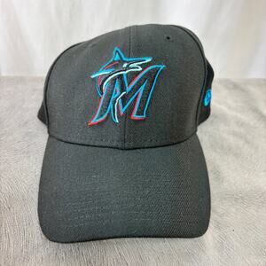 Miami Marlins Baseball Hat Cap New Era 3930 Med-Large Polyester Black MLB Unworn